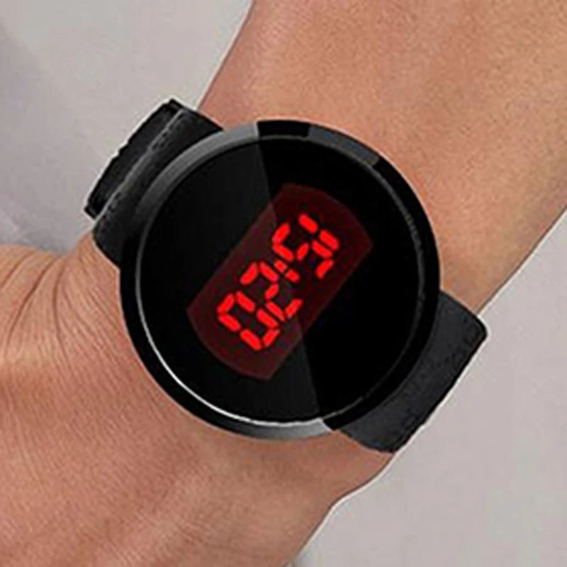 La montre Fashion Touch Screen Led Digital pour hommes
